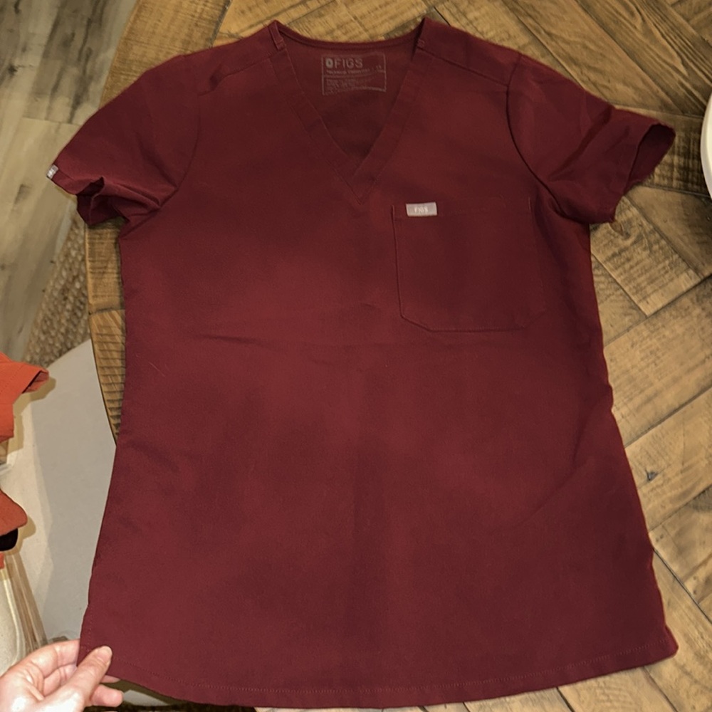 Figs Catarina one pocket scrub top burgundy size XS